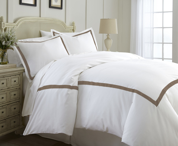 luxury white bedding Amrapur