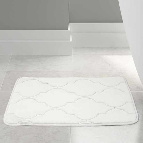 white bath mat Amrapur