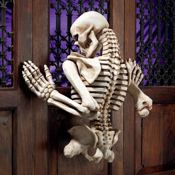 garden christmas decorations ideas Toscano Themes > Skeletons & Skull Decor