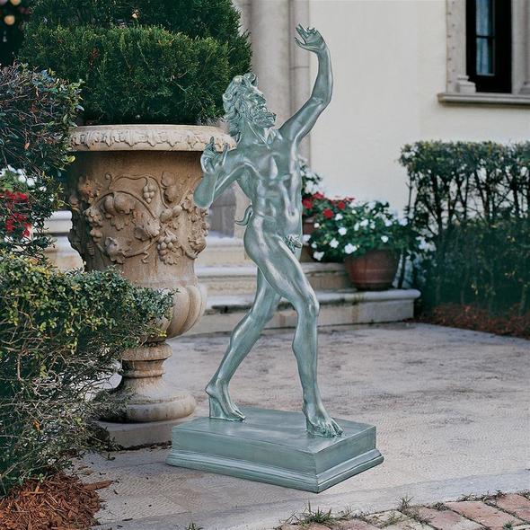 real life sculptures Toscano Themes > Classic > Classic Outdoor Statues