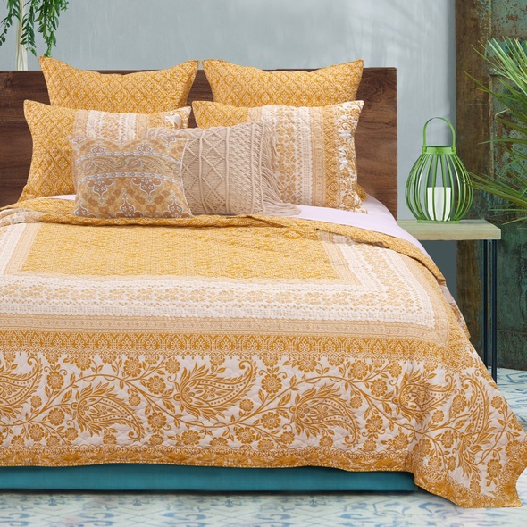 best king size coverlet Greenland Home Fashions Quilt Set Gold